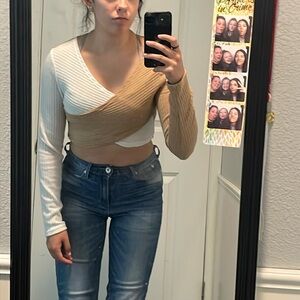 Cross long sleeve crop top